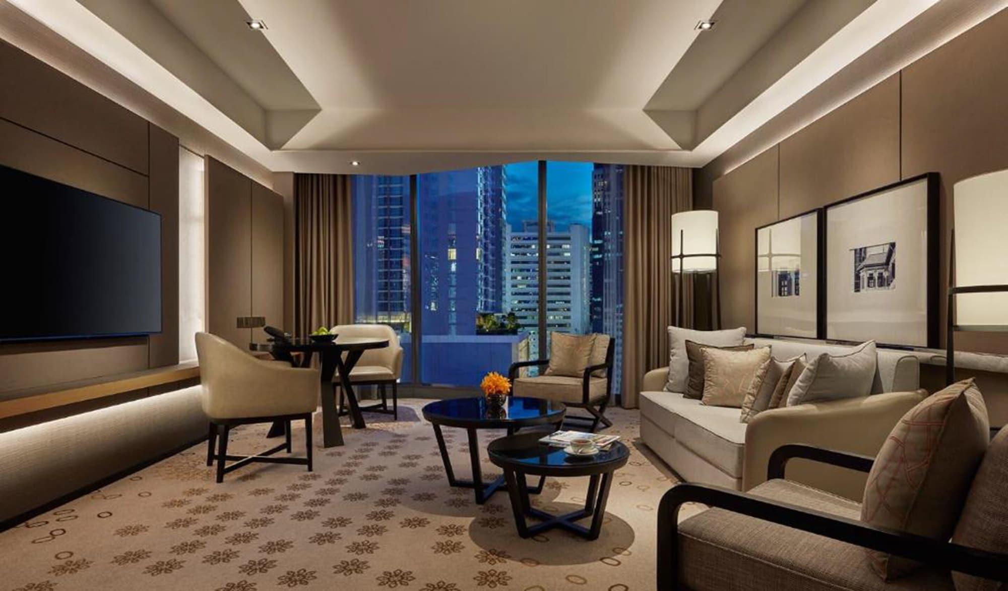 Hyatt Regency Sukhumvit Khách sạn 5*